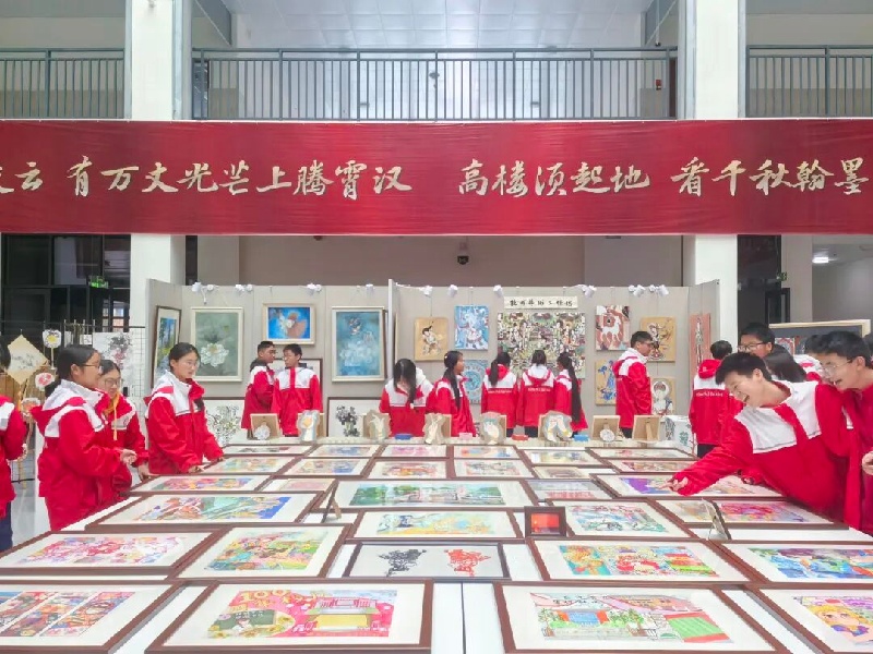 美育成果展3.jpg