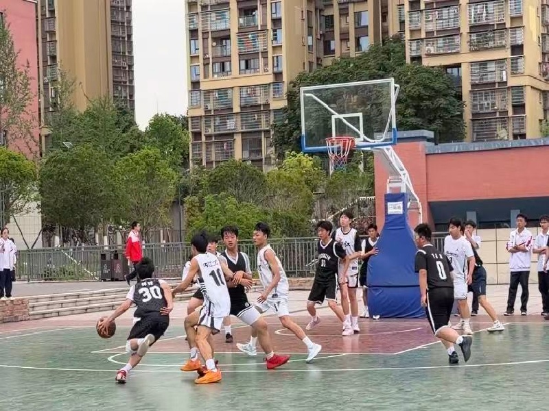 1779846487049056218.jpg 城南校区精彩瞬间3.jpg