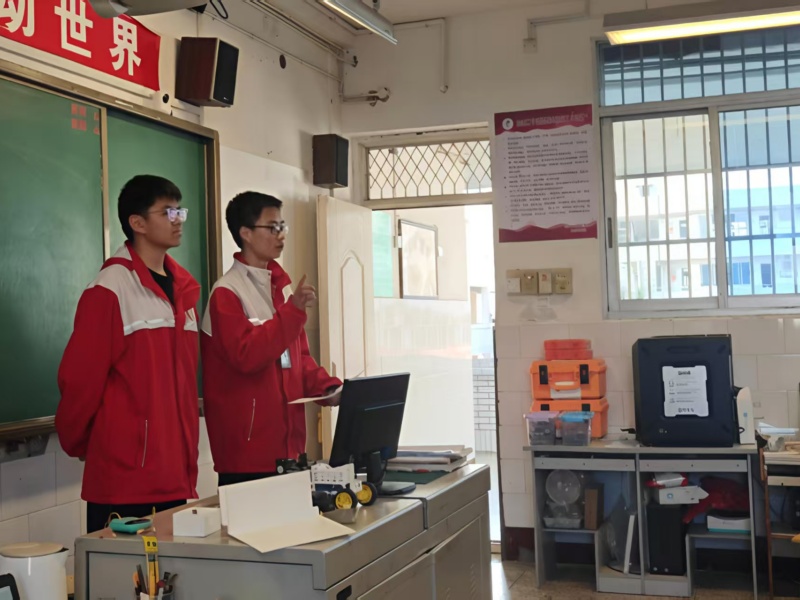 随堂展示（田、杨）.jpg